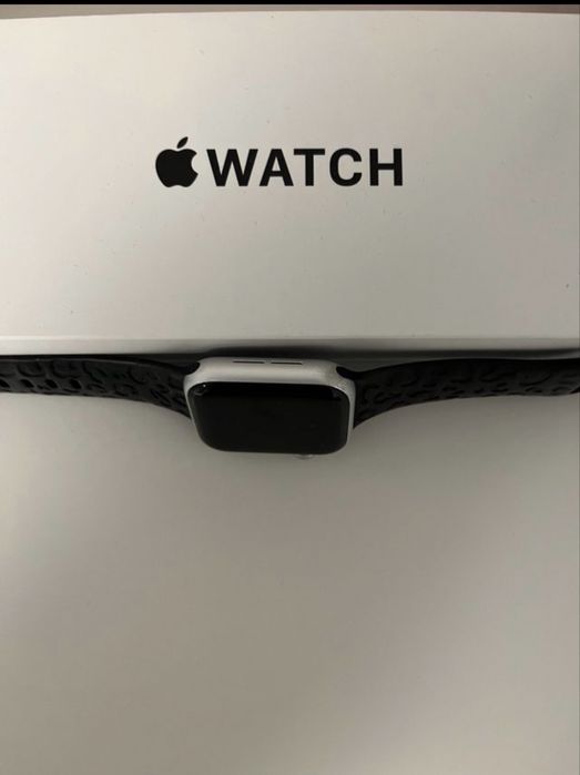 Apple watch SE 1a geraçao GPS caixa prata de 40 mm ORIGINAL