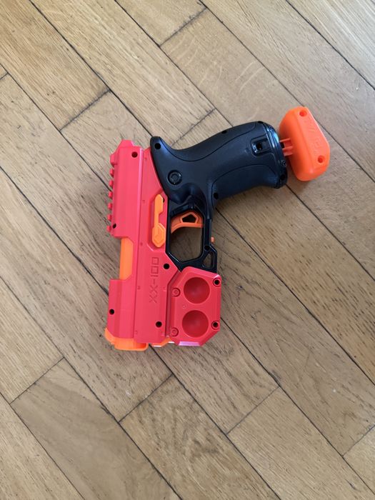 Nerf Rival Knockout XX-100 blaster