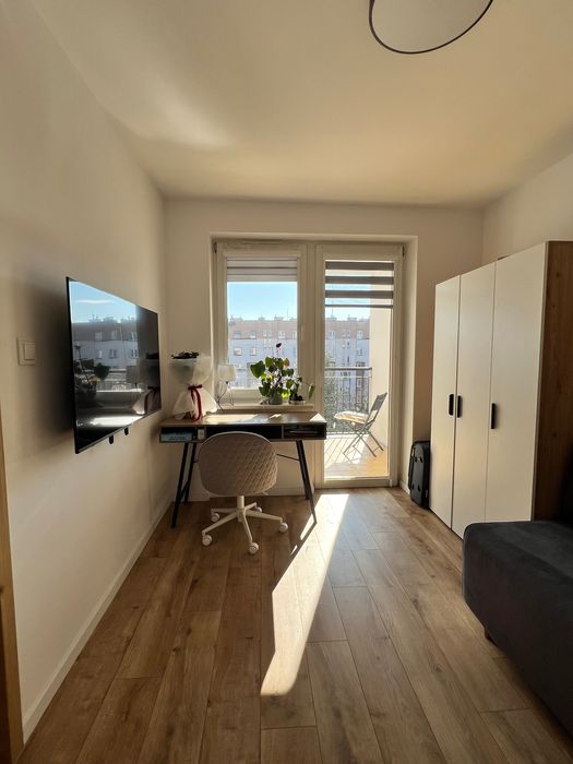 Wynajmę pokój jednoosobowy z balkonem – Lipska 59 | od 1 kwietnia