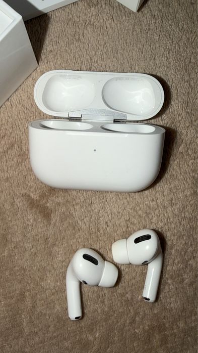 AirPods Pro (оригінал)