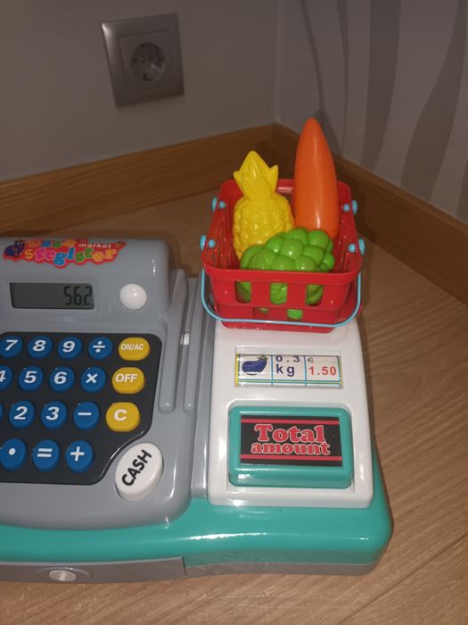 Caixa registadora faz de conta