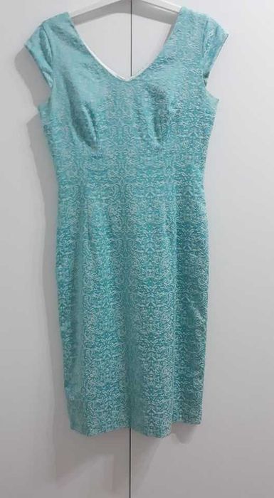 Turkusowa sukienka