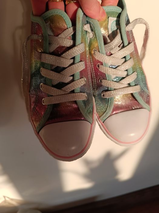 Trampki błyszczące dla dziewczynki rozmiar 34