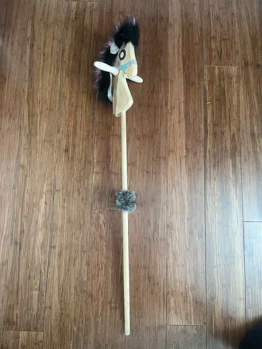 Konik drewniany na kiju