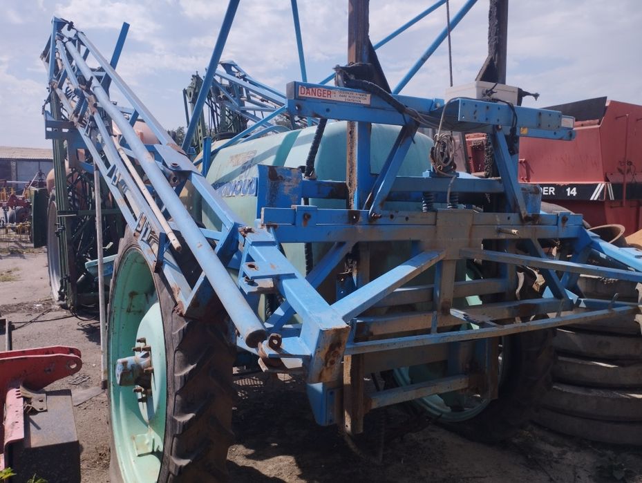 Обприскувач Berthoud-18, 2006р