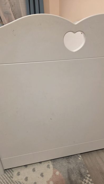 Łóżko jednoosobowe