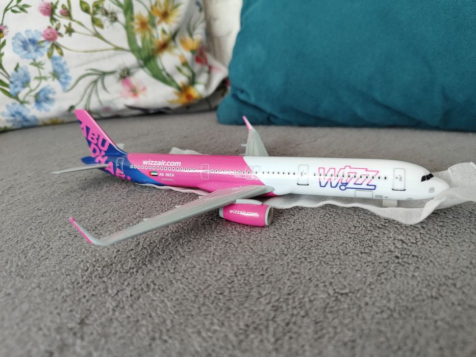 Model Airbus A321 WizzAir