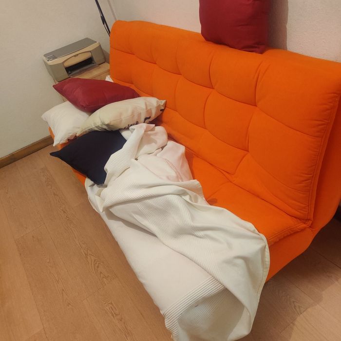 Sofá clic clak impecável