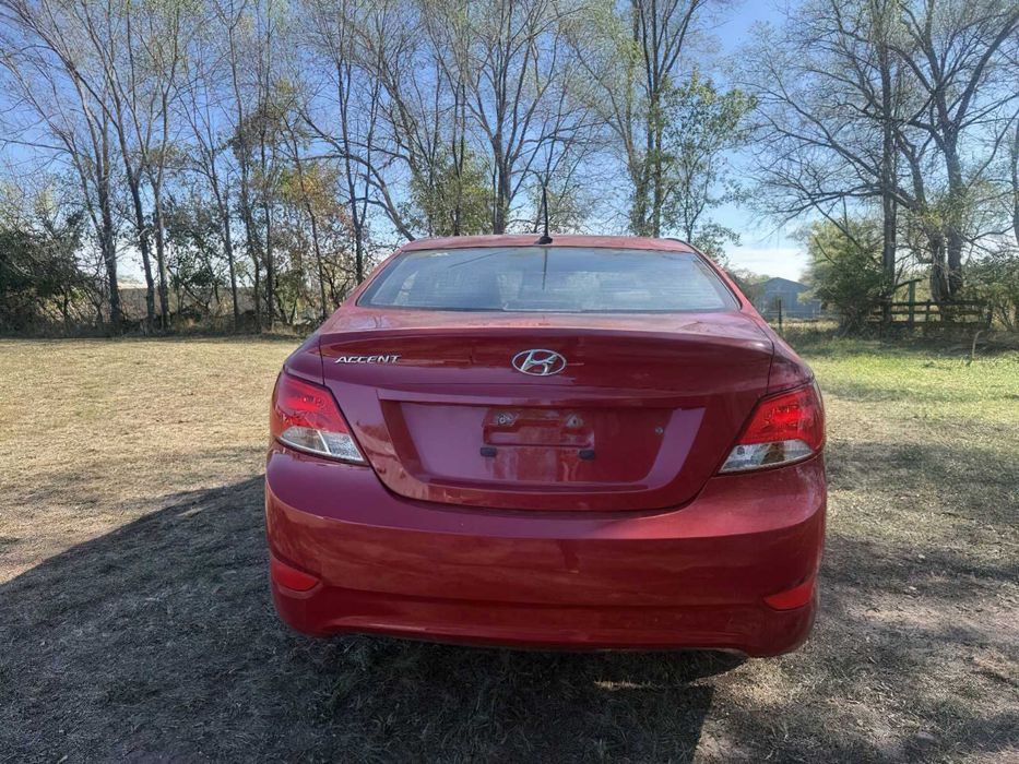Hyundai Accent      2015