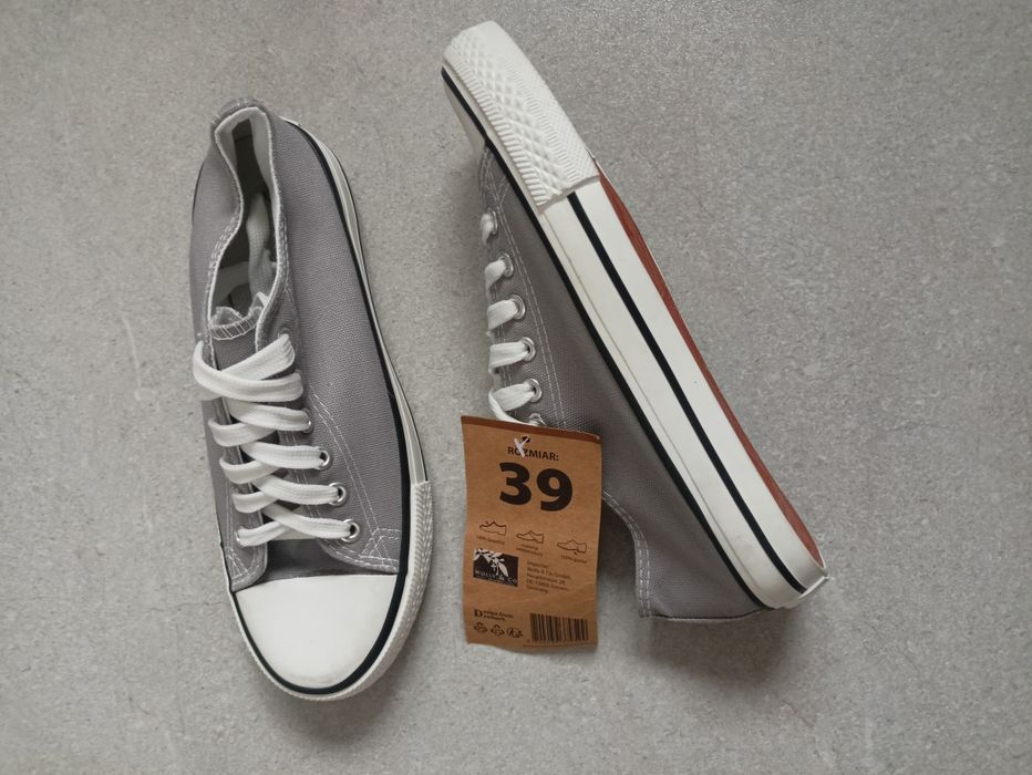Trampki nowe rozm 39