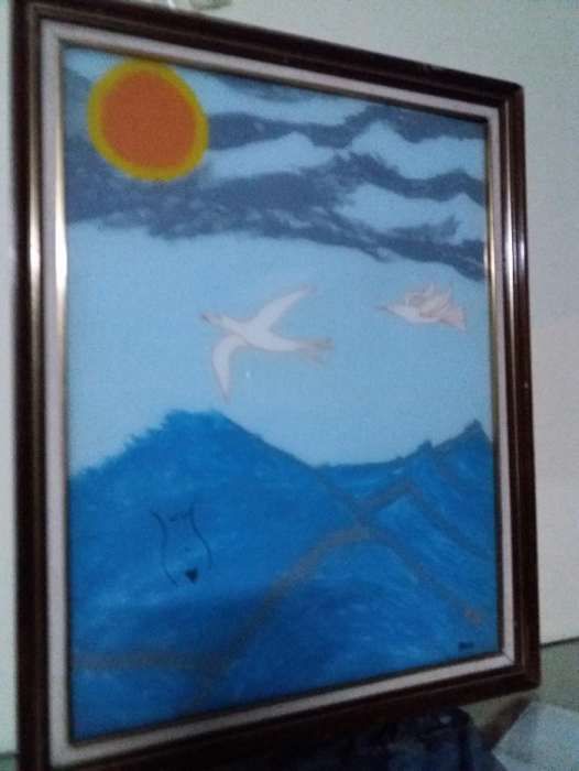Quadro pintado no vidro.