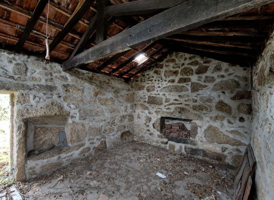 Moradia T2, Carreira e Bente, Vila Nova de Famalicão