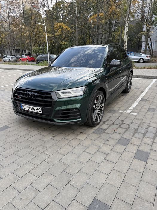 продається Audi SQ5