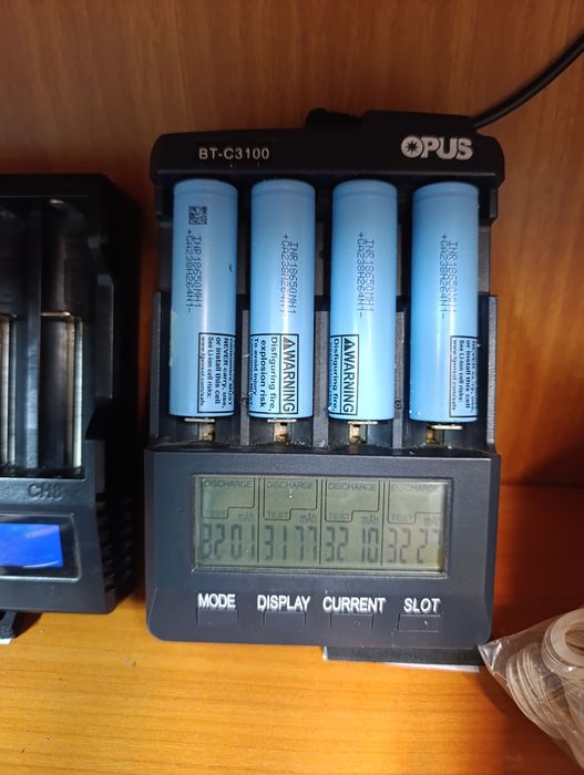 Lg mh1. 3200 mah. 18660