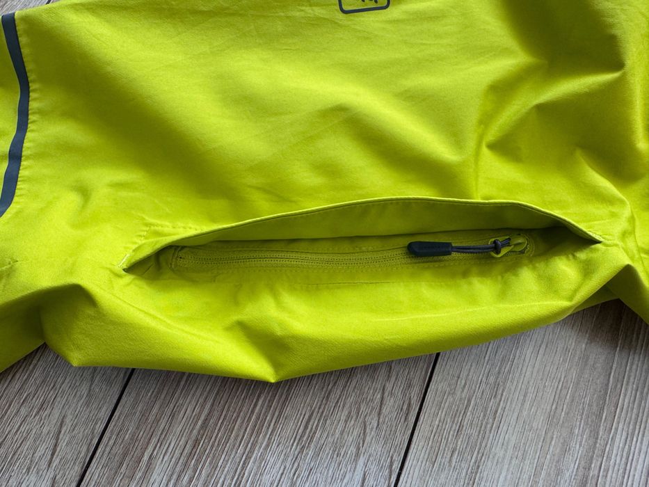 kurtka wiatrówka Jack Wolfskin; M