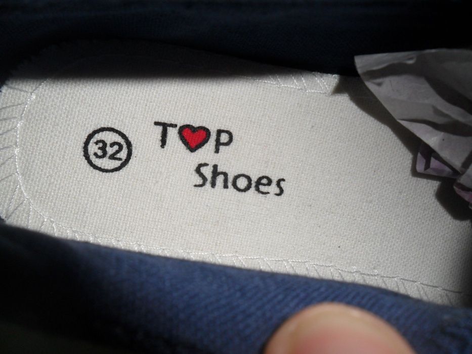 Sapatos de menina novos, tam. 32