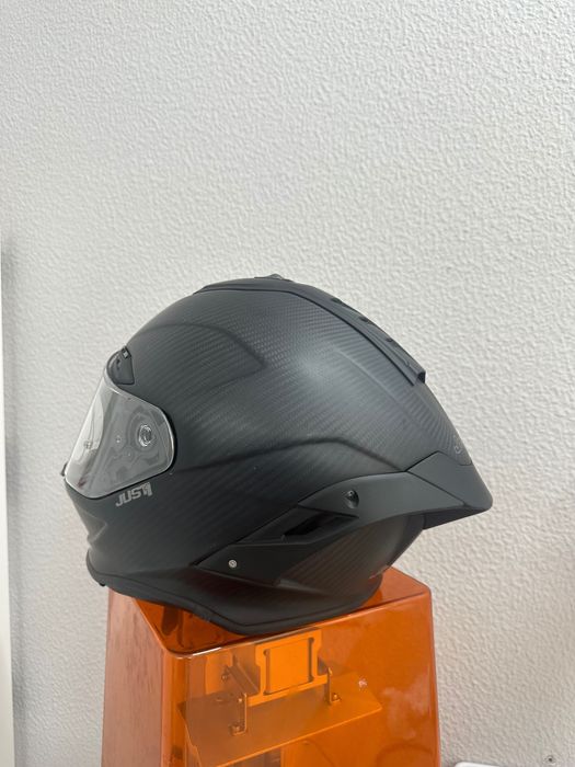 Capacete carbono  JUST 1