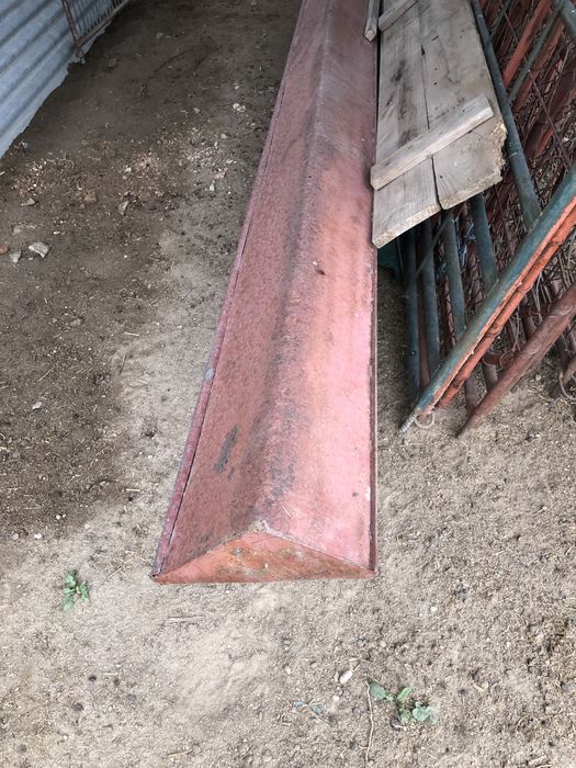 Esta tudo em perfeito estado alguma duvida e so vir ver