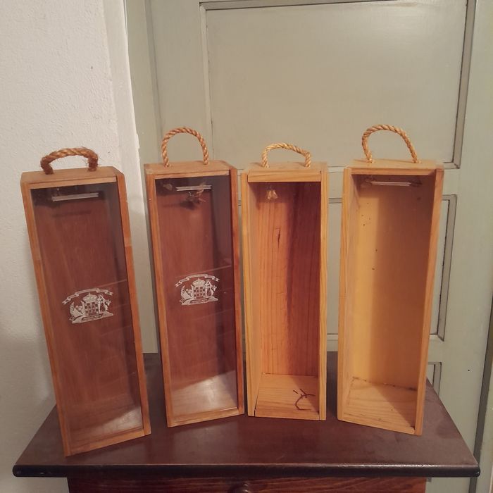 Garrafeiras e caixas ver fotos