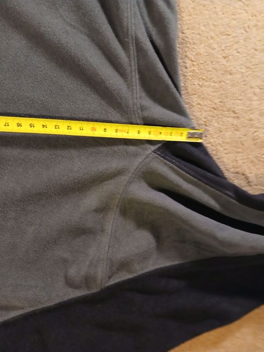 The North Face L Black/Grey Fleeces como novo