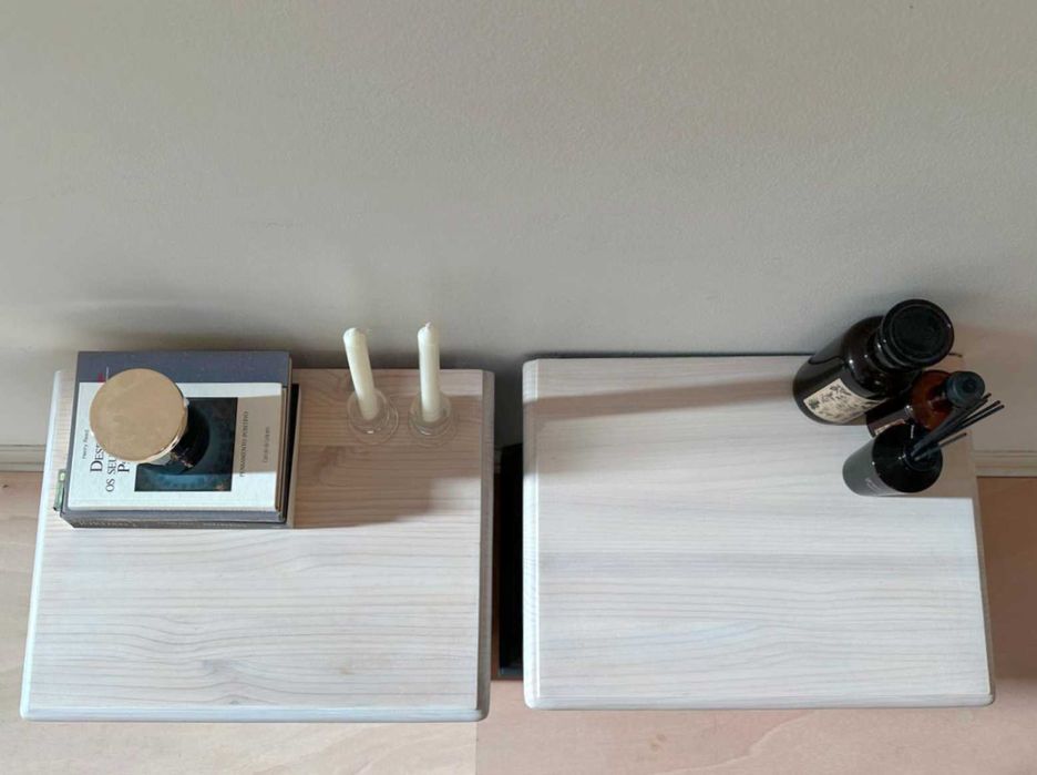 Conjunto de Mesas de Cabeceira Restauradas em tinta de giz preta