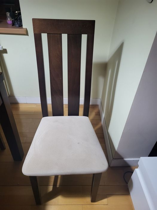 Zestaw drewnianych  mebli do salonu