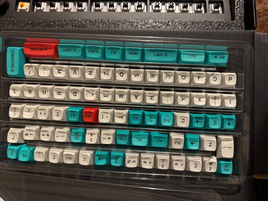Keycaps Drop + Matt3o /dev/tty MT3 Custom Keycap Set R3