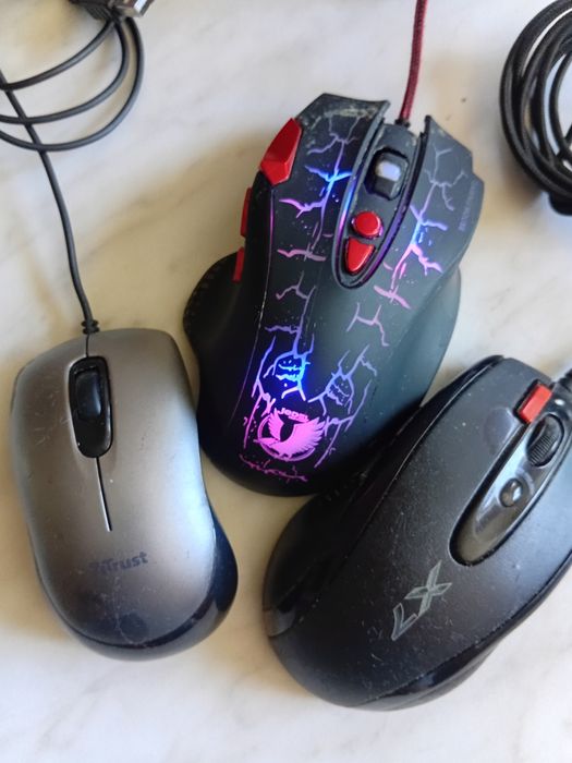Ігрова клавіатура Logitech G105