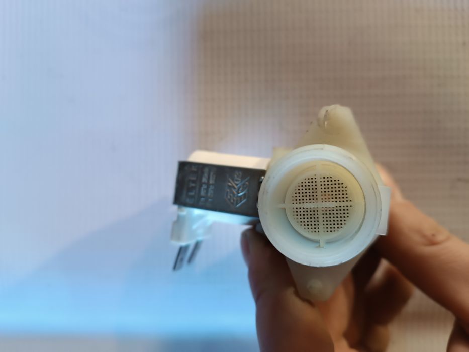 Dopływ wody do zmywarki Klarstein