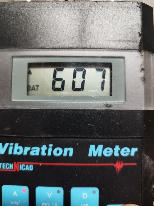 przenośny miernik drgań absolutnych Technicad CMD-3.