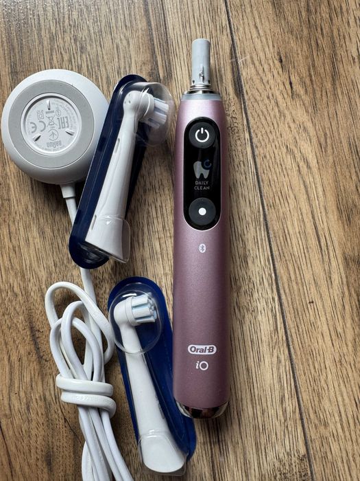 Szczoteczka do zębów Oral-b IO9 różowa