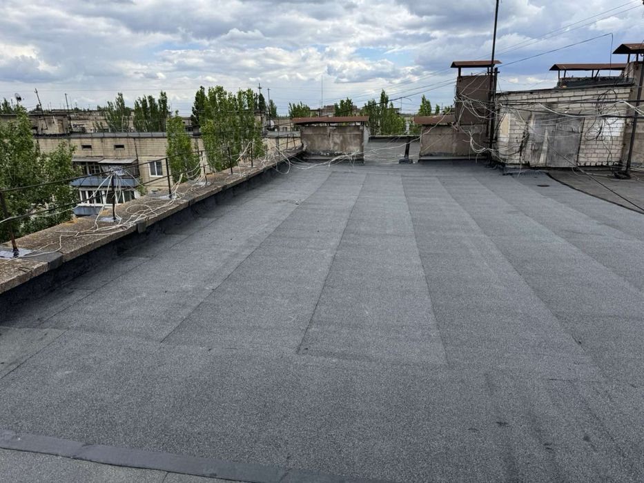 Покрівля даху рубероид . Кровля крыш. Частичные ремонты кровли. Рубиро