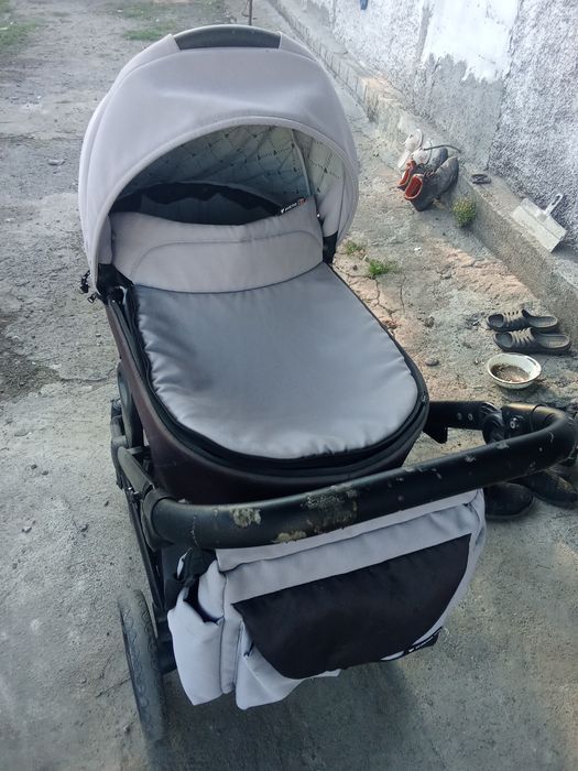 Продам коляски бу