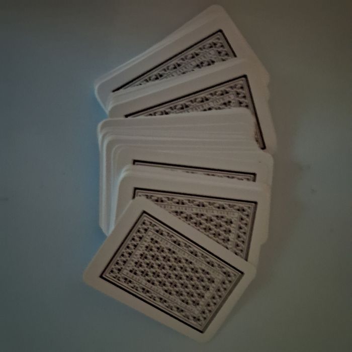 Продам карти гральні