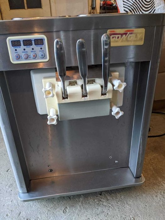 Автомат для рідкого морозива