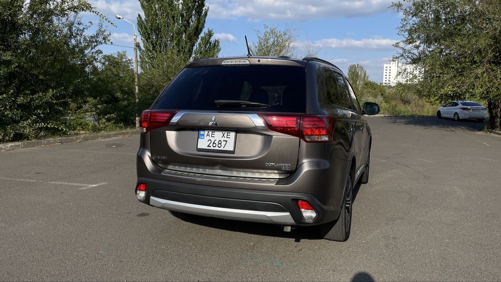 Mitsubishi Outlander 2015