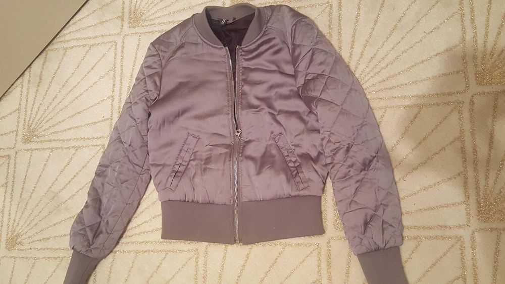 H&M kurtka damska z połyskiem wiosenno jesienna