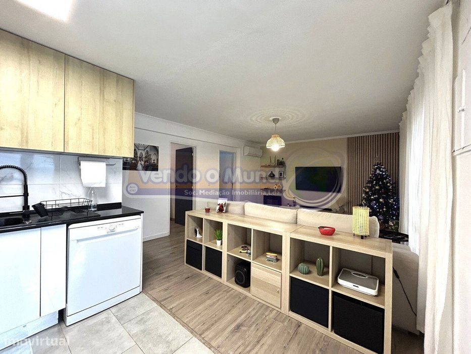 Apartamento T2 em Marvila (LXLX012)