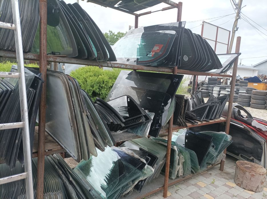 Стекло двері ляди форточки. Туксон santa fe 1-2 sorento.