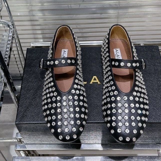 Шкіряні балетки туфлі брендові Alaia
