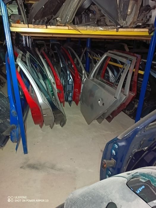 Двері Шкода Фабія 1. Двері Фабія 2.