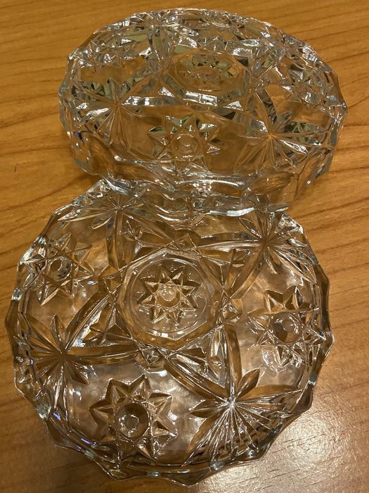 Guarda-joias em vidro com efeito de estrelas – 13 cm