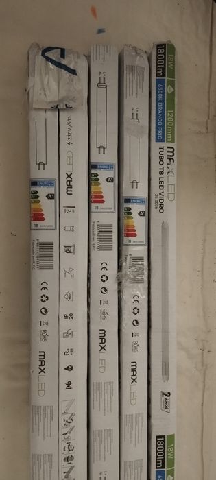 Lâmpada MAXLED Tubo T8 LED Vidro 1200mm