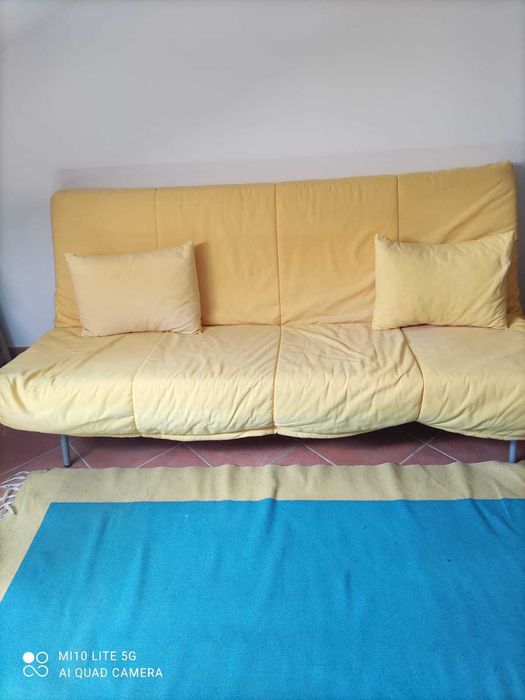 Sofá click clak amarelo usado 1 vez, otimo estado