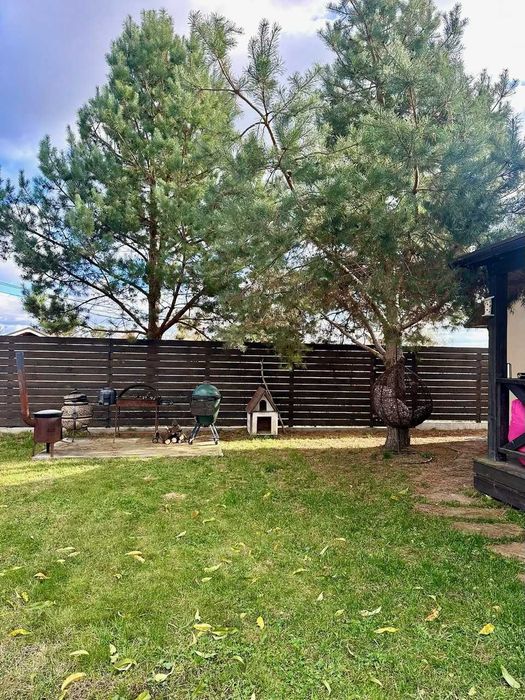 Продаж будинку в Іванковичах — 165 м², 8 соток, гараж