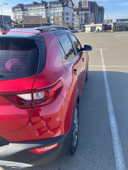 Продам кіа stonik 2019