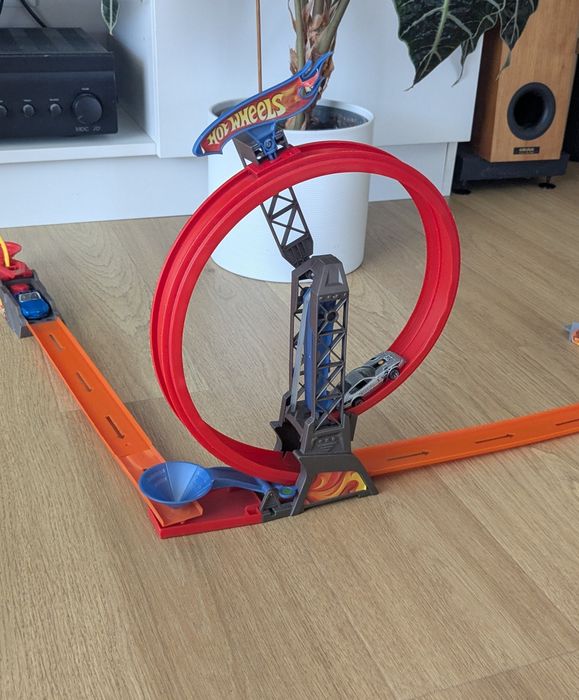 Hot wheels mega zestaw + autka