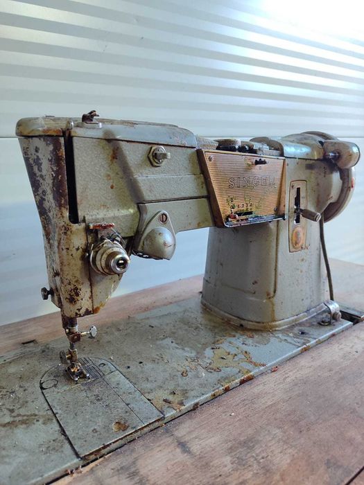 Máquina costura Singer