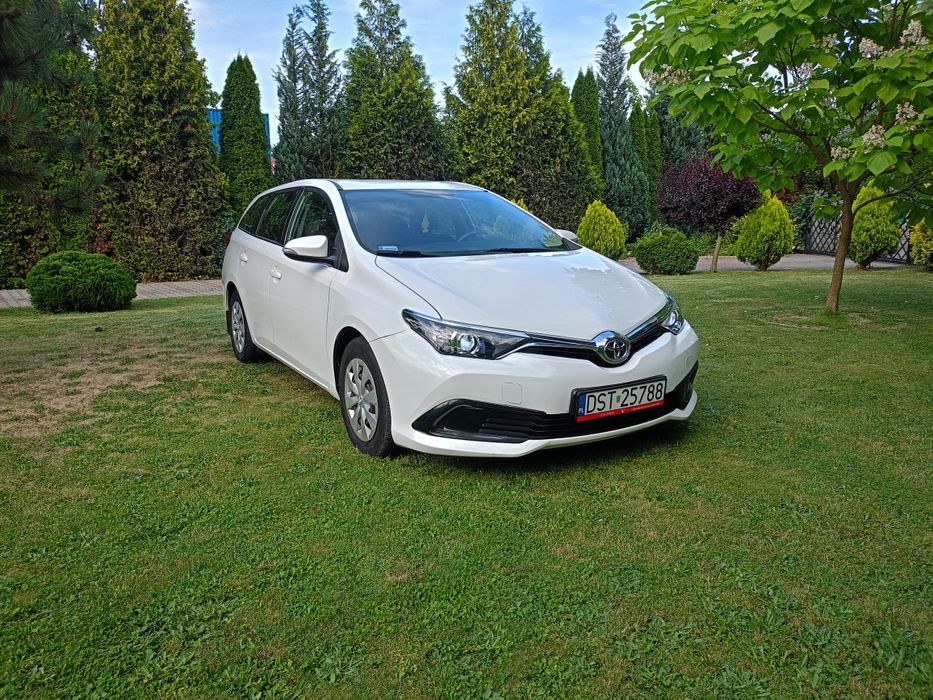 Toyota Auris II Lifting 1.4 D4D SALON POLSKA