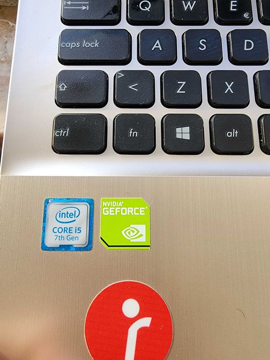 Asus A541U in excellent condition64584648983553123